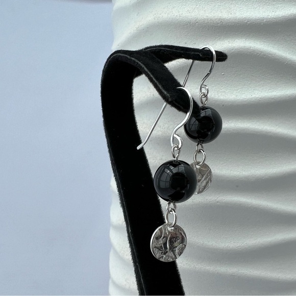 Artisan Black Onyx with Embossed Sterling Silver Disk Earrings - Picture 5 of 15
